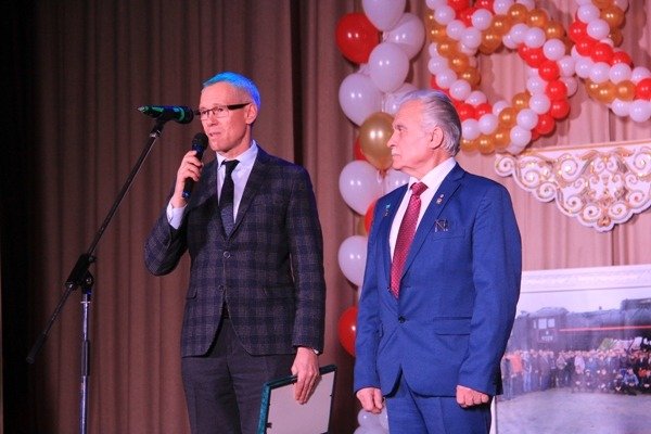 Единороссы поздравили микуньчан с 60-летием города