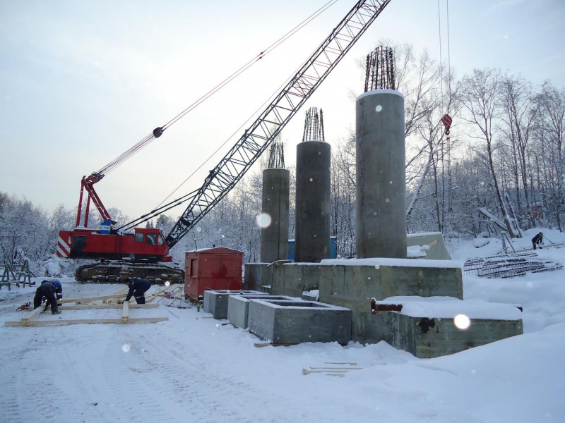 Строительство моста на трассе Сыктывкар — Троицко-Печорск приостановлено из-за плохой погоды