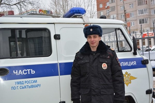 В Сыктывкаре полицейский дважды за неделю во внеслужебное время задержал подозреваемых в хищениях
