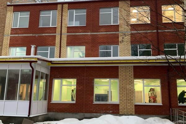 В Сыктывкаре завершилось строительство трехэтажного перехода между стационаром и поликлиникой РДКБ
