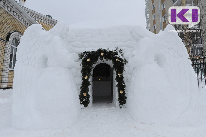 В Сыктывкаре прихожане переживают, что отсутствие снега не даст построить вертепы