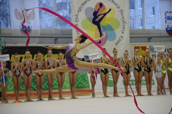 В Сыктывкаре выступают лучшие юные гимнастки Северо-Запада