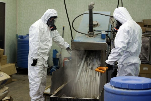 В Минкультуры Коми выезжали химики, чтобы обезвредить опасный кабинет