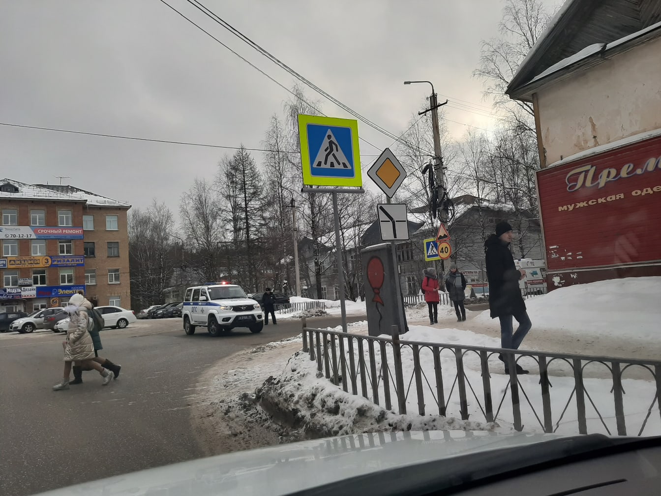 В Ухте из-за пожара перекрыто движение на Первомайская-Октябрьская |  Комиинформ