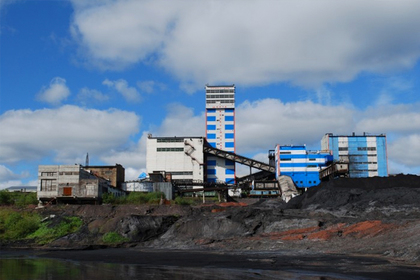 На шахте "Воркутинская" произошел выброс метана, двое горняков под землей