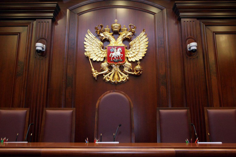 Конституционный суд одобрил поправки в Основной закон