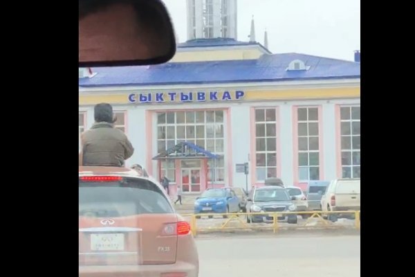 Автомобильный крестный ход от коронавируса проехал по улицам Сыктывкара