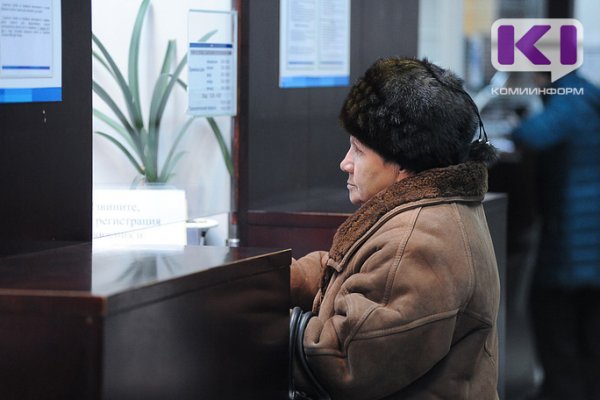 Пенсионеры Коми с фамилиями на буквы А-К получат выплаты за апрель в марте