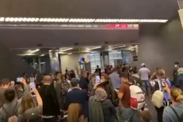 Ухтинцы и еще около 400 россиян не могут вернуться в Россию после отпуска в Тайланде 