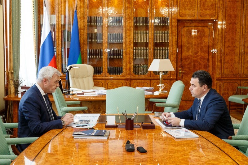 Владимир Уйба провёл рабочую встречу с генеральным директором АО "Транснефть – Север" Рустэмом Исламовым