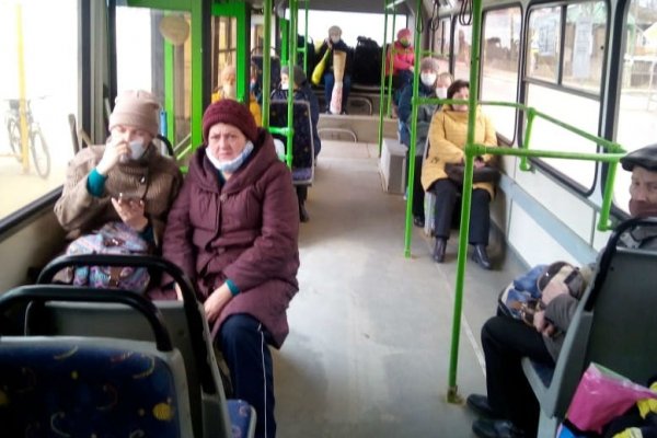 Мэрия Сыктывкара продолжает ежедневный контроль за соблюдением мер профилактики на дачных маршрутах