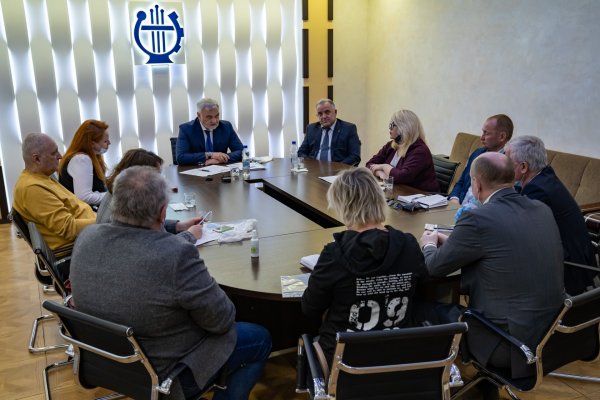 Владимир Уйба: 