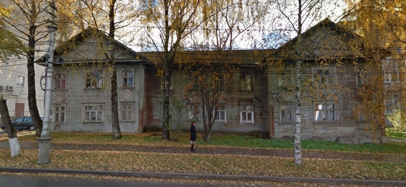В столице Коми снесут ветхую "двухэтажку" напротив школы №12