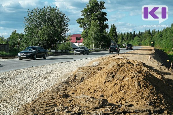 До октября 2020 года на юге Коми восстановят две проблемные дороги 