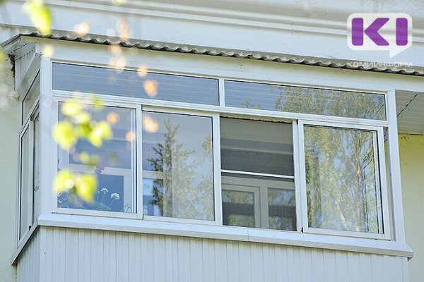 Запрет на остекление балконов и размещение кондиционеров на главных фасадах зданий в Сыктывкаре пропишут в правилах 
