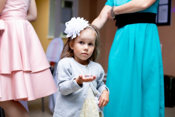 Тяжелобольной 6-летней Юлии Екимовой из Усогорска срочно нужна помощь 