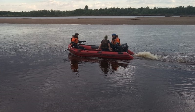 Следователи выясняют обстоятельства гибели двух детей в ходе купания в реке Вычегда 
