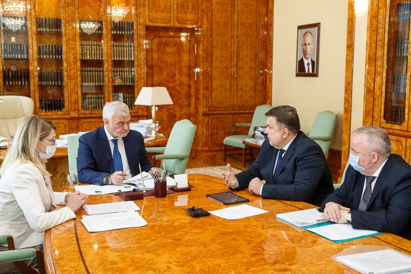 Владимир Уйба провёл рабочую встречу с руководством Северной железной дороги