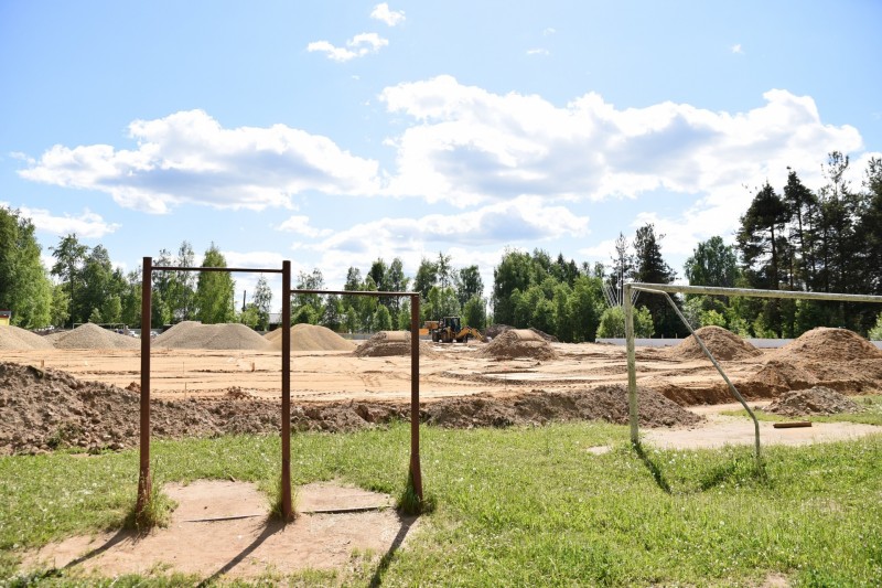 В сыктывкарской Максаковке приступили к строительству стадиона-площадки