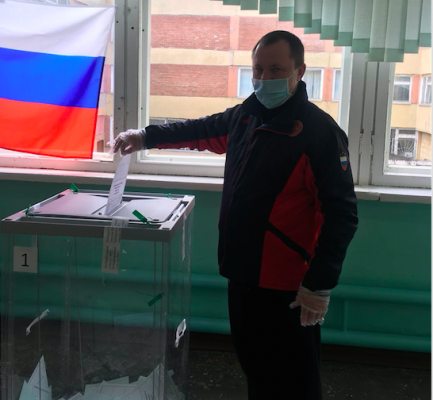 Александр Сергеевич Пушкин проголосовал по поправкам в Конституцию России в Сыктывкаре