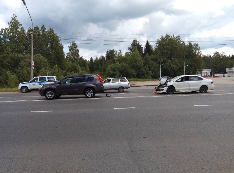В Сыктывкаре из-за неопытного водителя в ДТП пострадали два человека