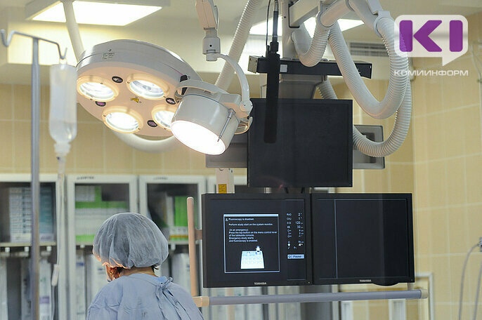Нелегальная грудь: воркутинский врач незаконно провел пластическую операцию