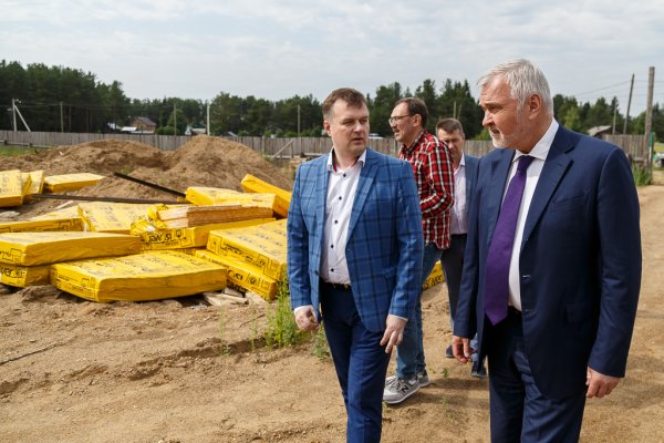 Владимир Уйба поручил Минстрою Коми взять на особый контроль строительство школы в селе Помоздино