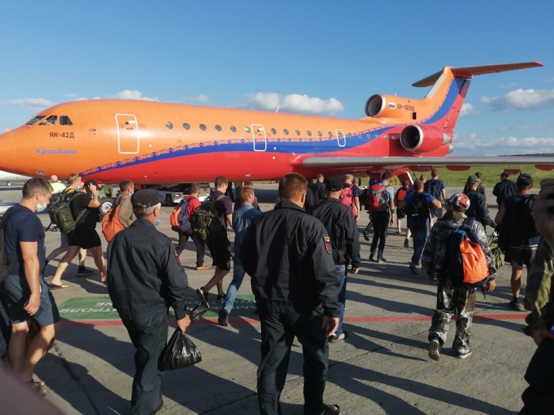 Сотрудники авиапожарной службы Коми вернулись домой из Красноярского края