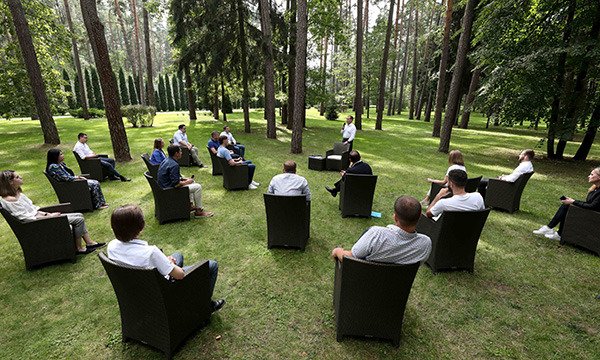 Медицина, цифровое образование и экология: Дмитрий Медведев обсудил с молодыми кандидатами вопросы, волнующие избирателей