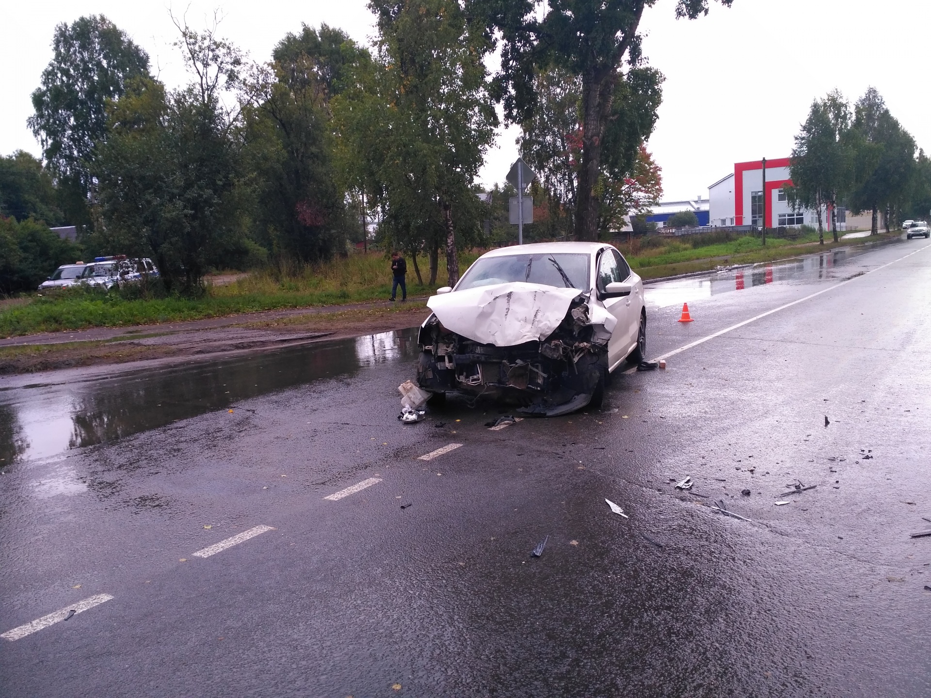 В Сыктывкаре в столкновении иномарки и автобуса пострадали два ребенка |  Комиинформ