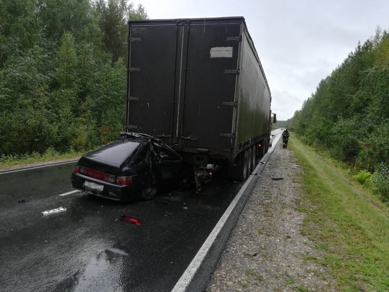 В ДТП в Коччойяге погибли водитель и два пассажира автомобиля ВАЗ-2112