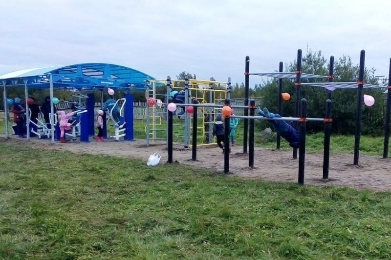 В ижемской деревне Чаркабож открыли спортивную площадку