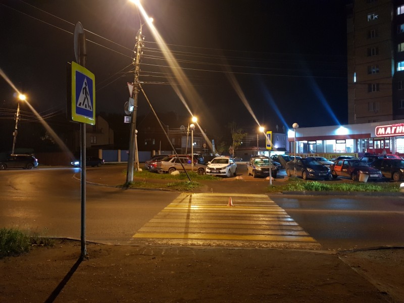 В Сыктывкаре разыскивают водителя автомобиля, сбившего восьмилетнего мальчика