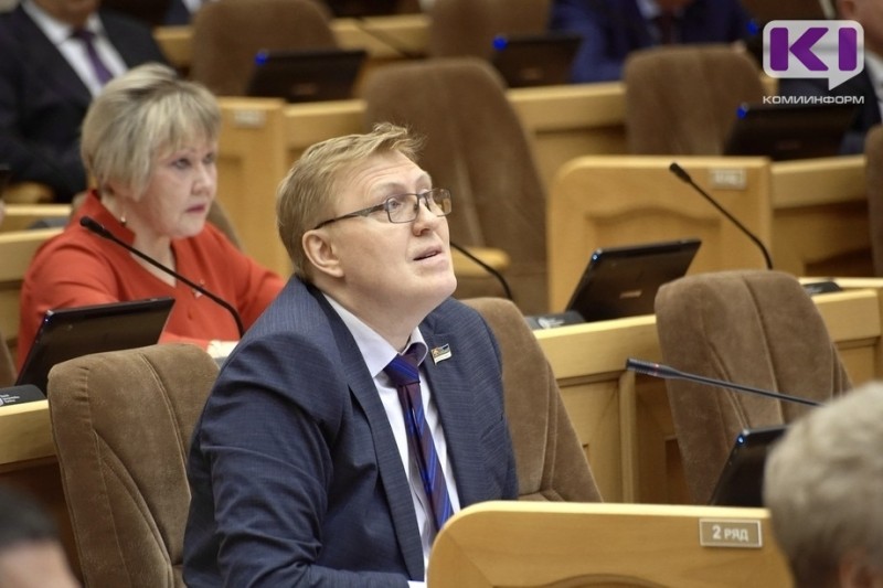 Владимир Жариков вновь возглавил комиссию по Регламенту и депутатской этике Госсовета Коми
