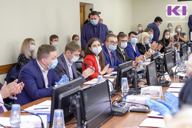 Совет депутатов Сыктывкара утвердил состав президиума и комиссий