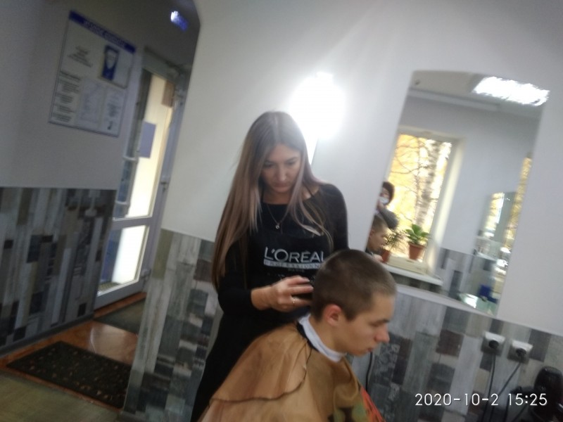 В Сыктывкаре продавцы, парикмахеры и водители автобусов продолжают нарушать масочный режим