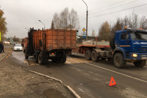 В Сыктывкаре КамАЗ сбил на переходе семилетнего ребенка