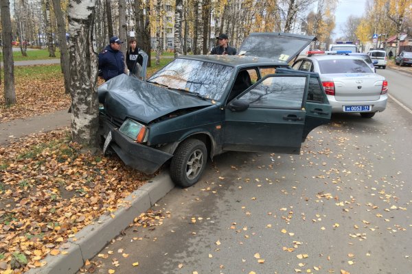 В Сыктывкаре нетрезвая девушка за рулем ВАЗа 