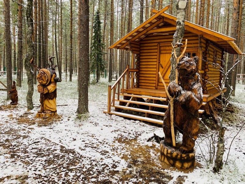 В этнопарке "Бызовая" Печорского района установили арт-объекты 