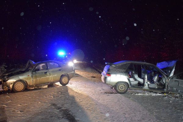 На трассе возле Сосногорска авария частично перекрыла движение