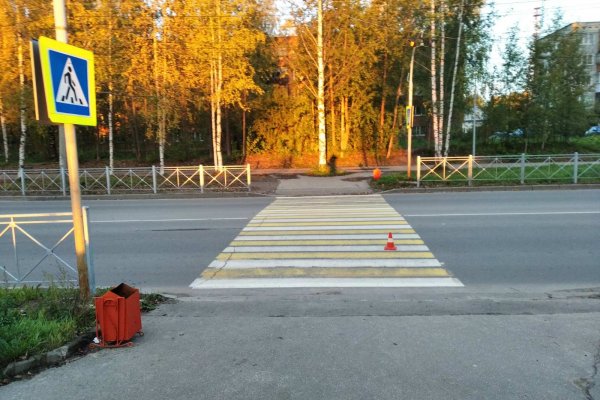 В Сыктывкаре на пешеходном переходе возле новой школы в Орбите сбили 12-летнюю девочку