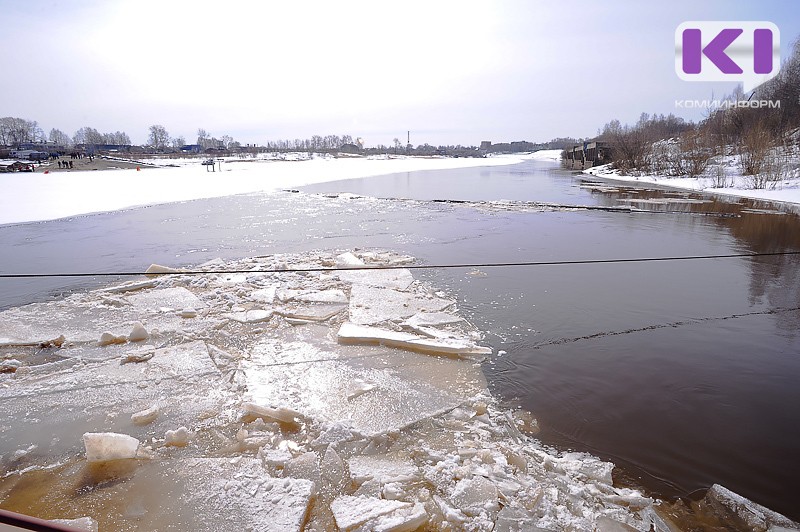 В Сыктывкаре обустройство и содержание ледовых переправ через Вычегду обойдется в 2,4 млн рублей