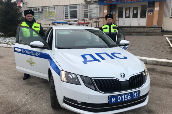 Сыктывкарские автоинспекторы помогли женщине экстренно добраться до роддома