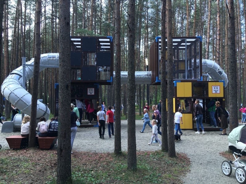 В Ухте от ворот нового детского парка "похитили" двоих детей