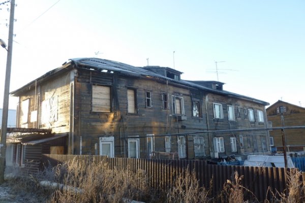 Мэрия Сыктывкара держит на контроле ремонт дома по улице Почтовая, 10 после пожара