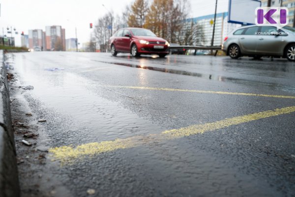 За разбитый по вине дорожников автомобиль жителю Коми присудили более 800 тыс. рублей

