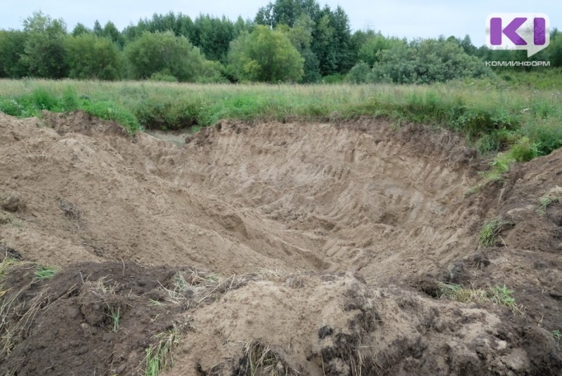 Россельхознадзор Коми оштрафовал предприятие за добычу песка на плодородных землях