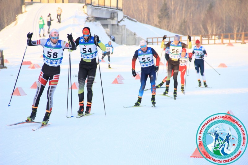 В Сыктывкаре определились победители "коньковой" гонки на Всероссийских соревнованиях по лыжным гонкам 