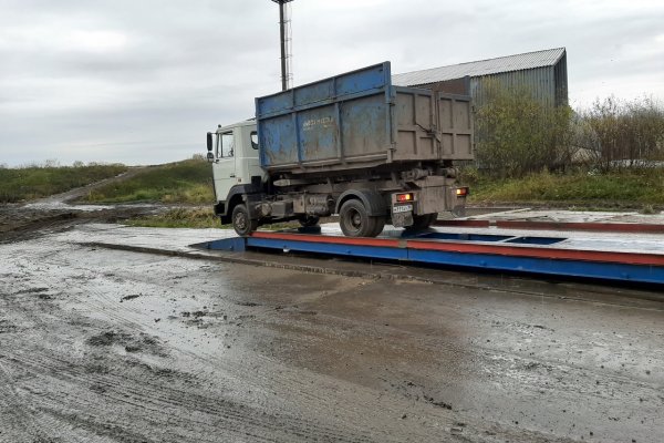 Регоператор Севера через суд понуждает полигоны использовать весовой контроль