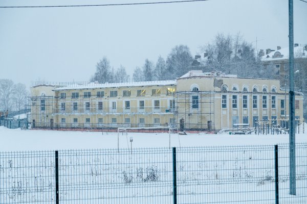 В Ухте ведутся работы по капитальному ремонту спортивного комплекса 